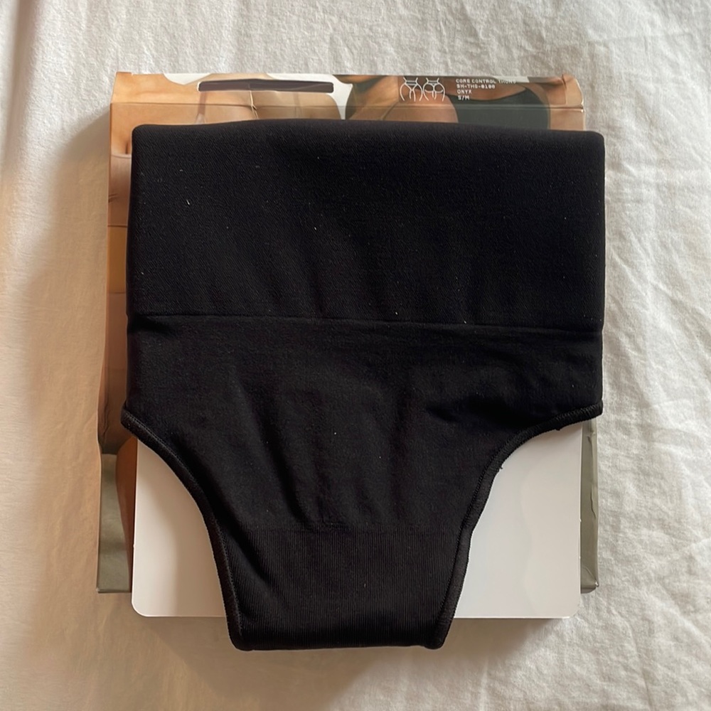 skims core control thong